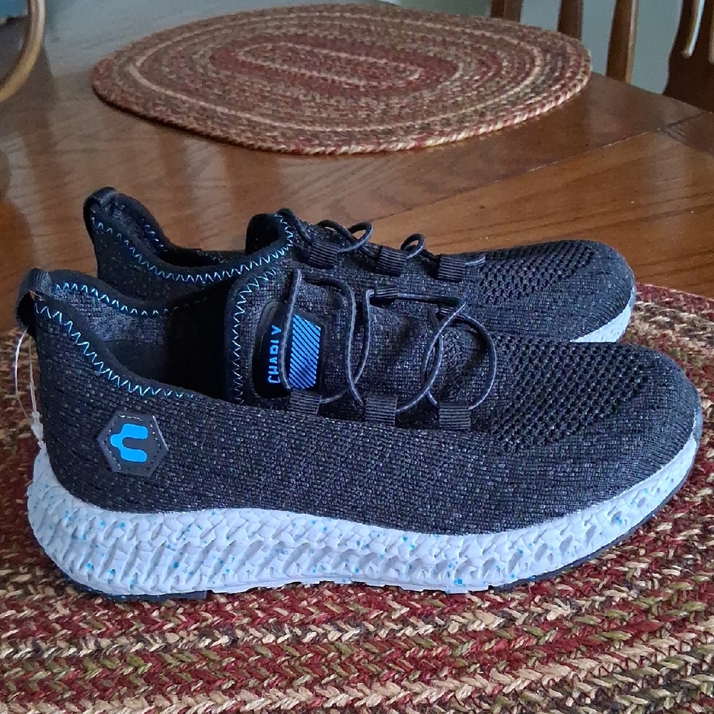 Girls Charly Black Sneaker New Sz. 3